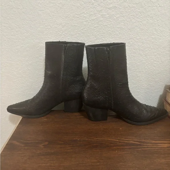 Matisse Caty Black Snake Print Boot - Picture 3 of 6